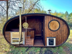 Sauna de jardín con jacuzzi exterior (2)
