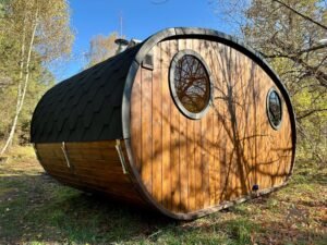 Sauna de jardín con jacuzzi exterior (3)