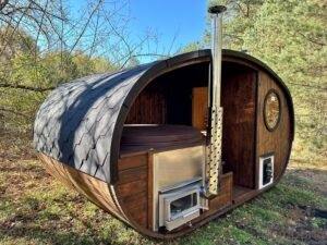 Sauna de jardín con jacuzzi exterior (4)