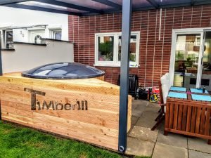 Sunken Terrace Fiberglass Jacuzzi (3)