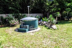 WELLNESS NEULAR SMART Scandinavian Hot Tub No Maintenance Required (1)