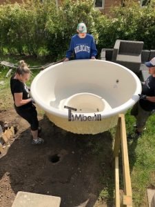 Wellness Hot Tub With External Wood Fired Burner (2)