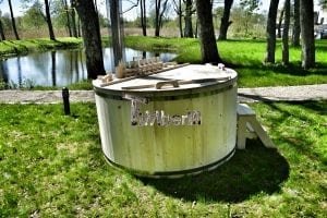 Wooden hot tub basic model made of siberian spruce larch 29
