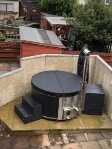 WELLNESS NEULAR SMART Scandinavian Fiberglass Wood Burning Or Electric Hot Tub (2)