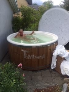 Electric Hot Tub (4)