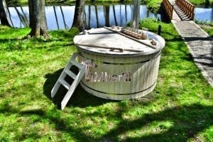 Wood fired hot tub for garden. Includes sand filtration 2 LED and wall insulation 13