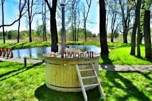 Wood fired hot tub for garden. Includes sand filtration 2 LED and wall insulation 17