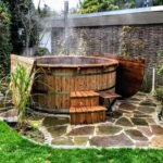 Jacuzzi tinaja exterior de madera