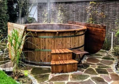 Jacuzzi tinaja exterior de madera