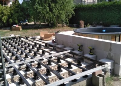 Building the outdoor terrace (11)