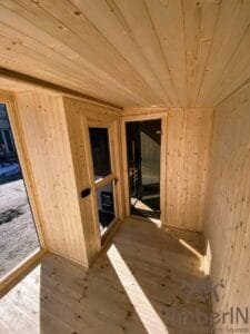 Kültéri modern szauna üveg előlappal (2)