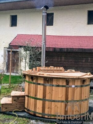 TimberIN Nordic™ Deluxe – jacuzzi exterior de madera – foto del producto