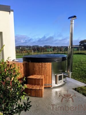 TimberIN Nordic™ External Comfort – jacuzzi con estufa exterior – foto del producto