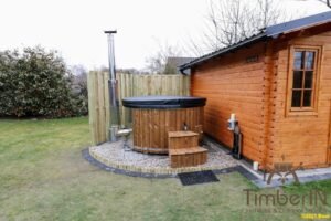 TimberIN Nordic™ External Comfort – jacuzzi con estufa exterior – foto del producto