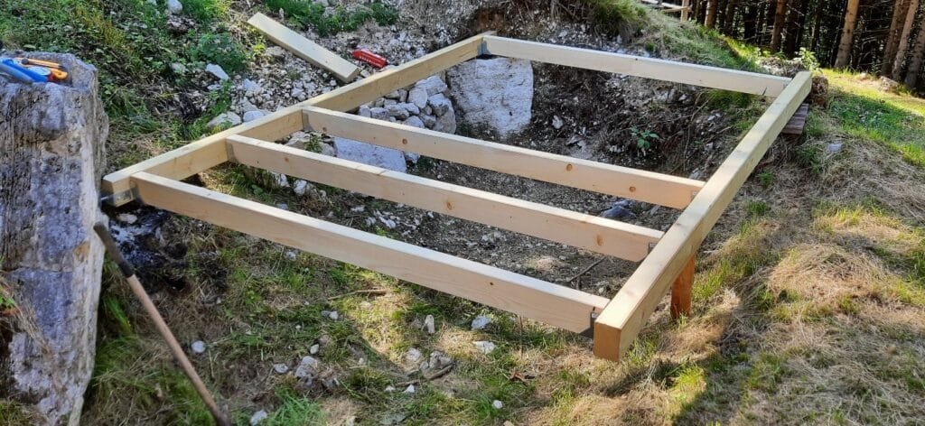 Preparación de la base para el jacuzzi 17 Construcción y nivelado de la base para un jacuzzi empotrado