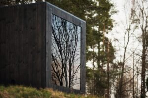 Sauna de exterior TimberIN Nordic Cube de CLT detalle del lateral